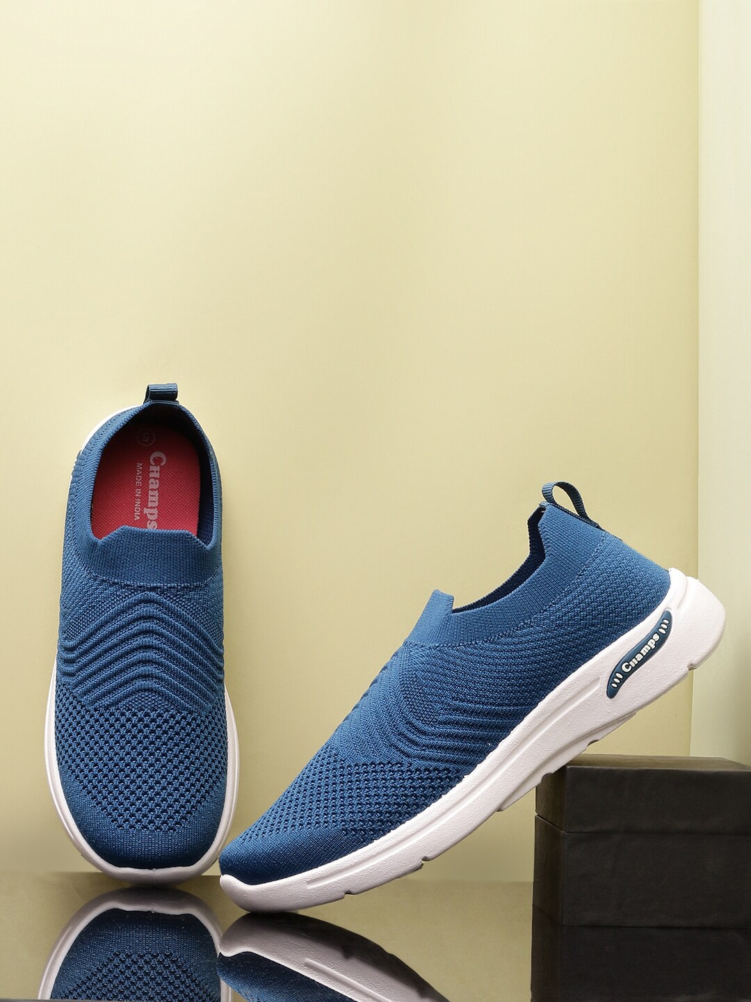 

Champs Women MALAIKA-12 Lightweight Slip-On Sneakers, Teal
