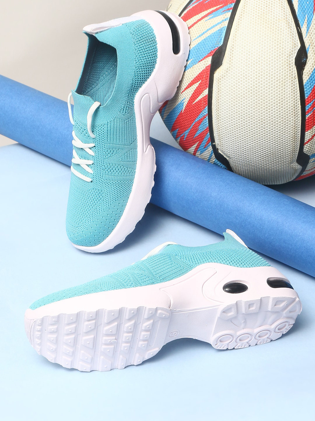 

Champs Women LOTUS-3 Lightweight Slip-On Sneakers, Blue