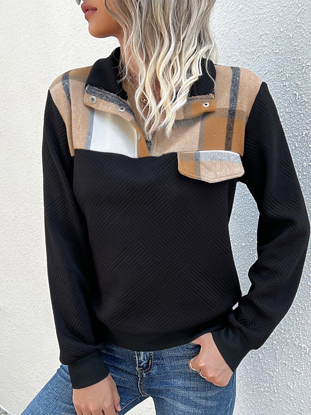 

StyleCast Black Checked High Neck Long Sleeves Pullover Sweatshirt