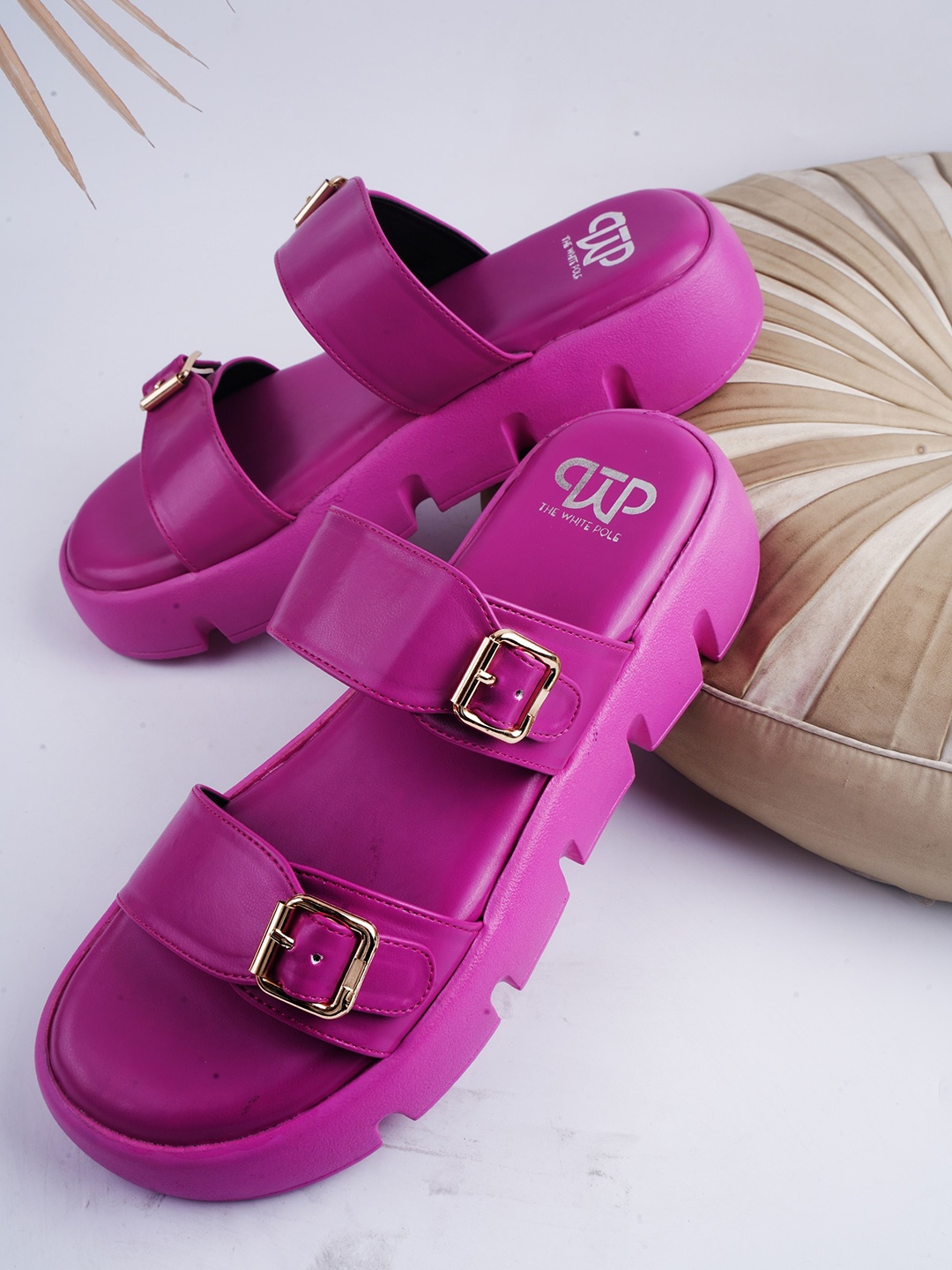 

THE WHITE POLE Buckle Detail Double Straps Flatform Heels, Pink
