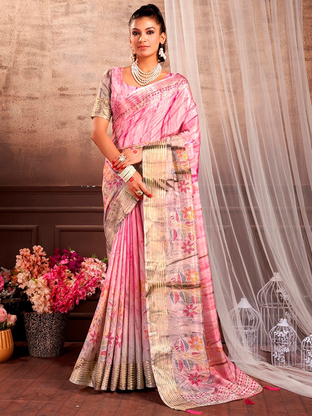 

Mitera Pink Abstract Printed Bagru Saree