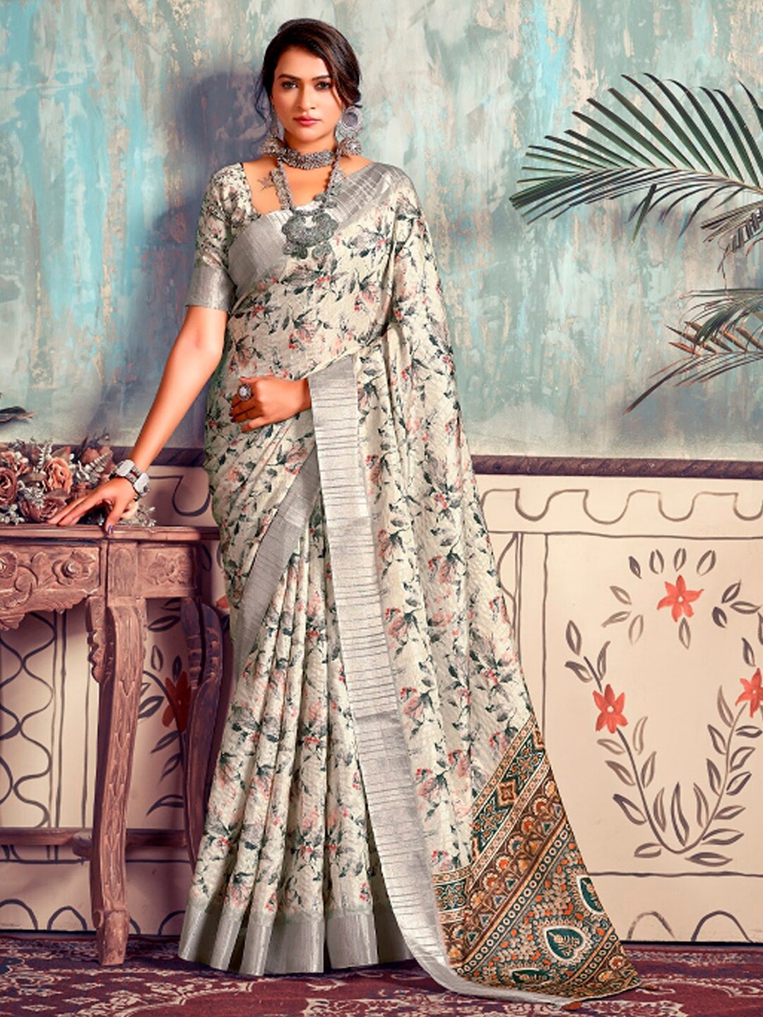 

Mitera Off White Ethnic Motifs Printed Zari Silk Blend Sungudi Saree