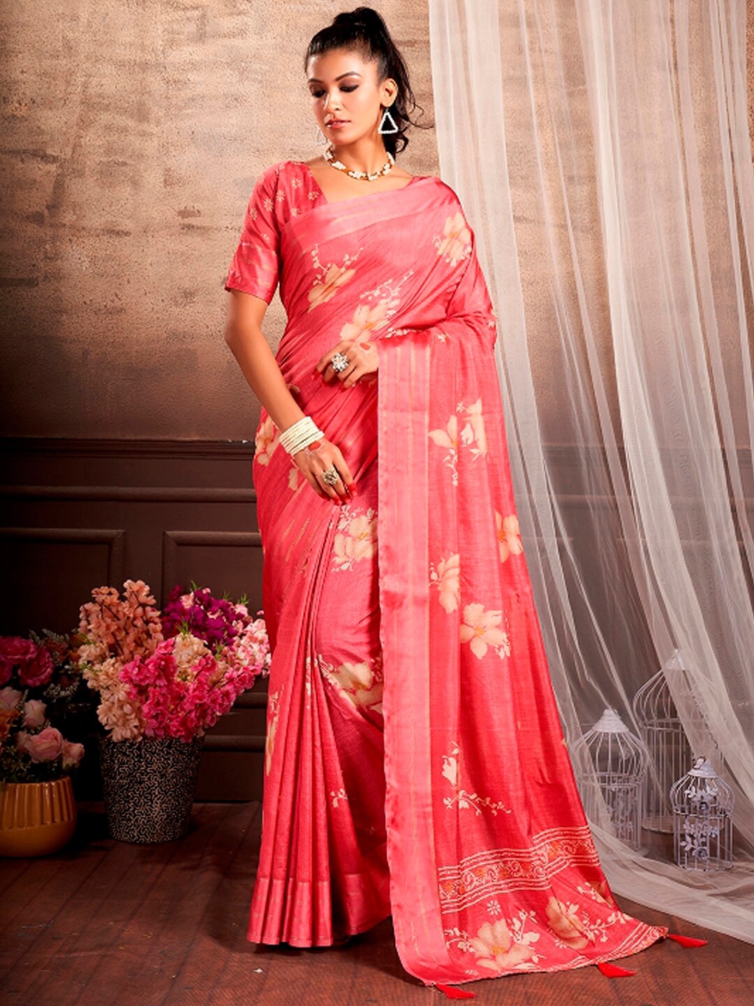 

Mitera Pink Floral Silk Blend Designer Bagru Saree