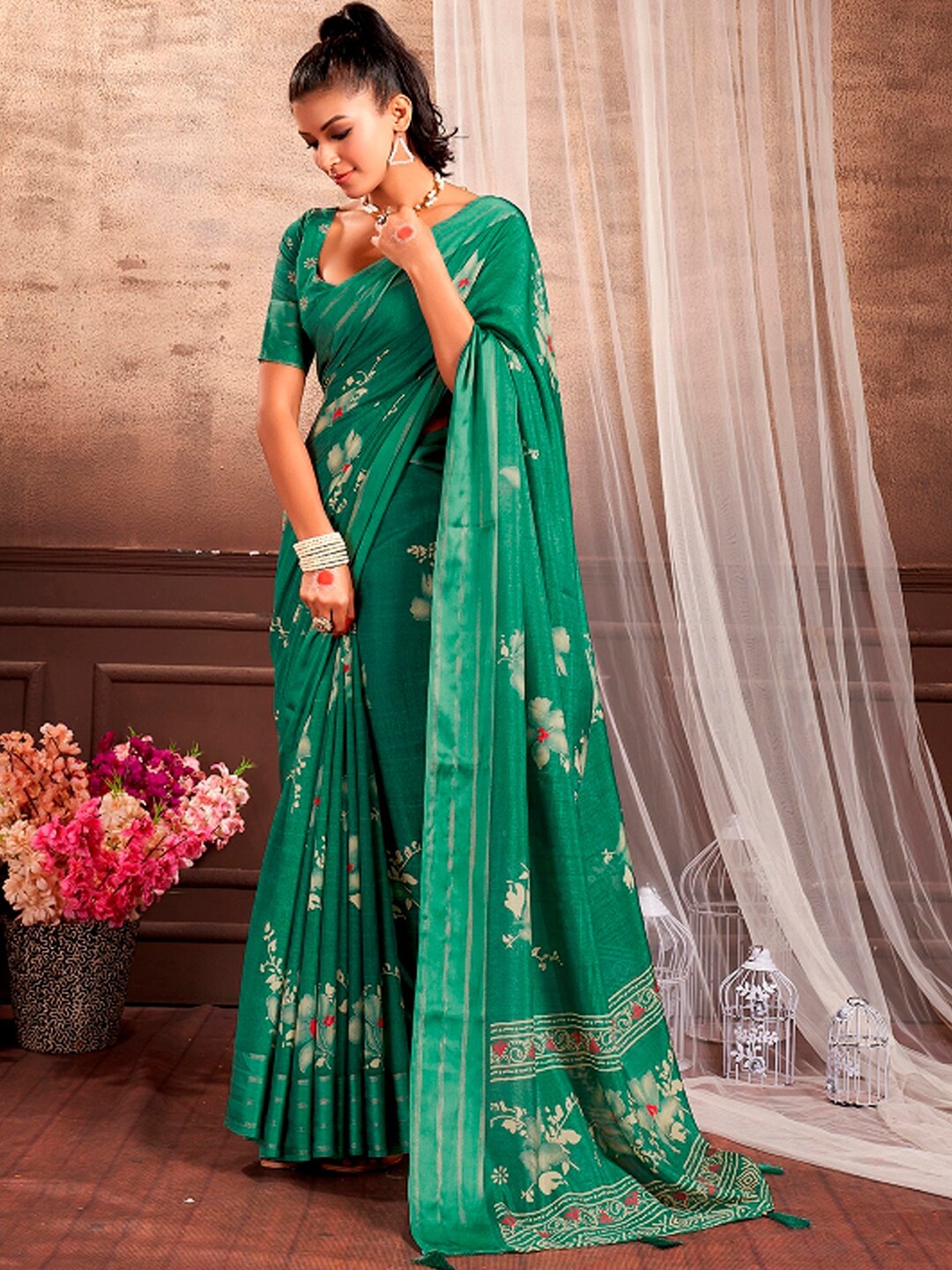 

Mitera Green Floral Printed Bagru Saree