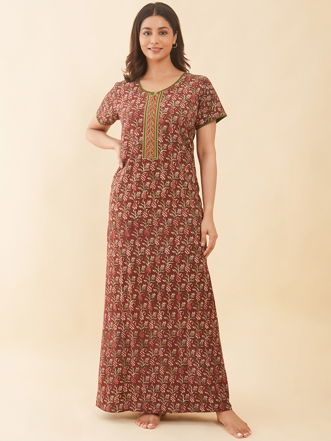 

Maybell Floral Printed Pure Cotton Maxi Nightdress, Maroon