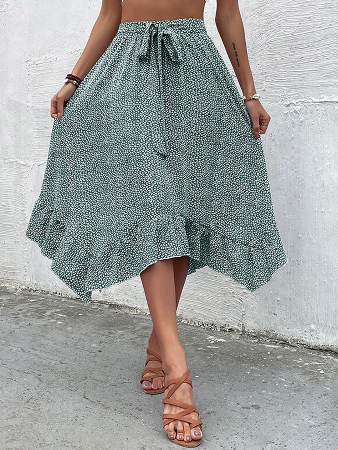 

StyleCast Green & White Abstract Printed Flared Midi Skirt