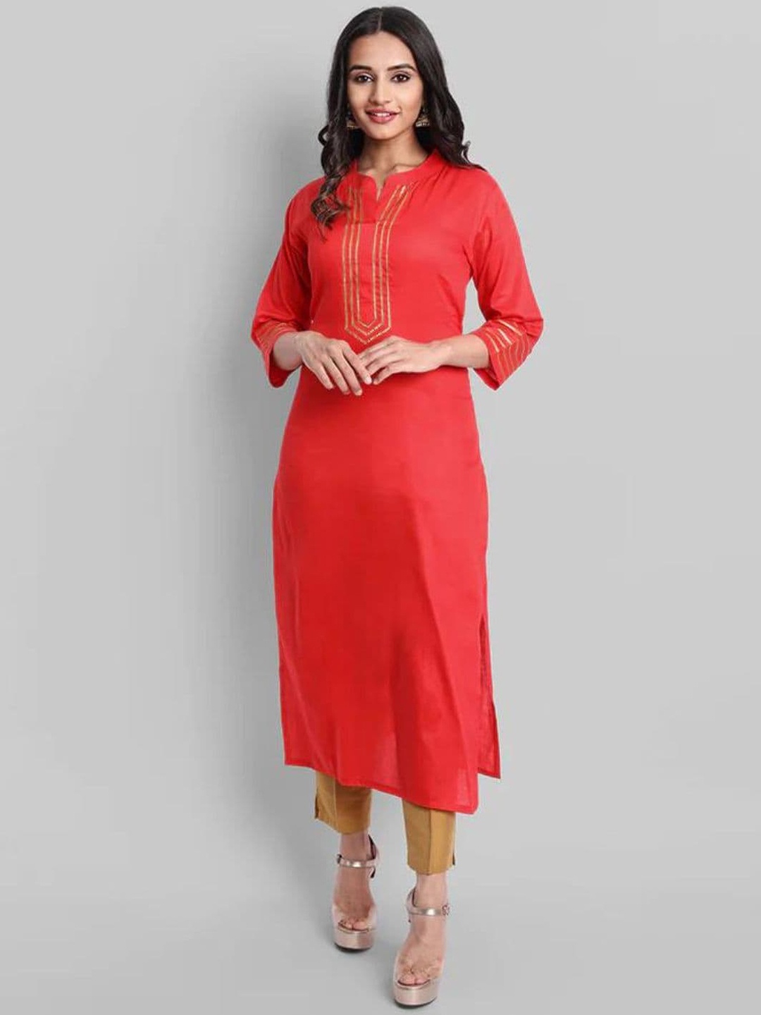 

Mera Rang Mandarin Collar Gotta Patti Cotton Silk Straight Kurta, Red