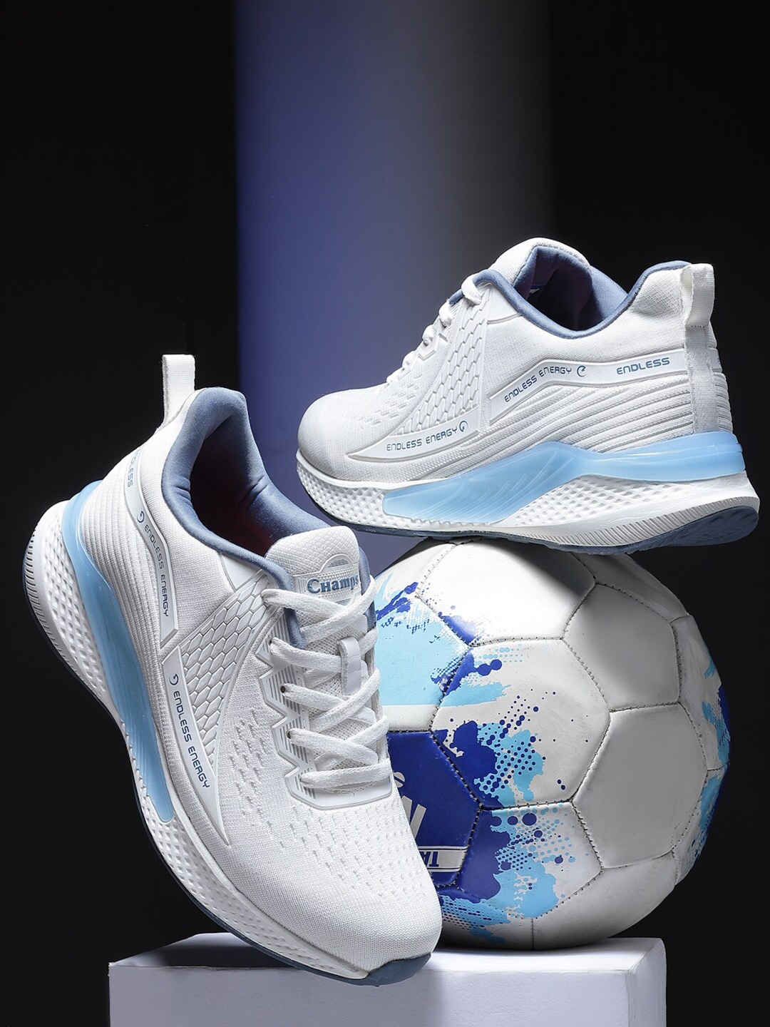 

Champs Men WHIZZ Mesh Lightweight Running Shoes, Off white