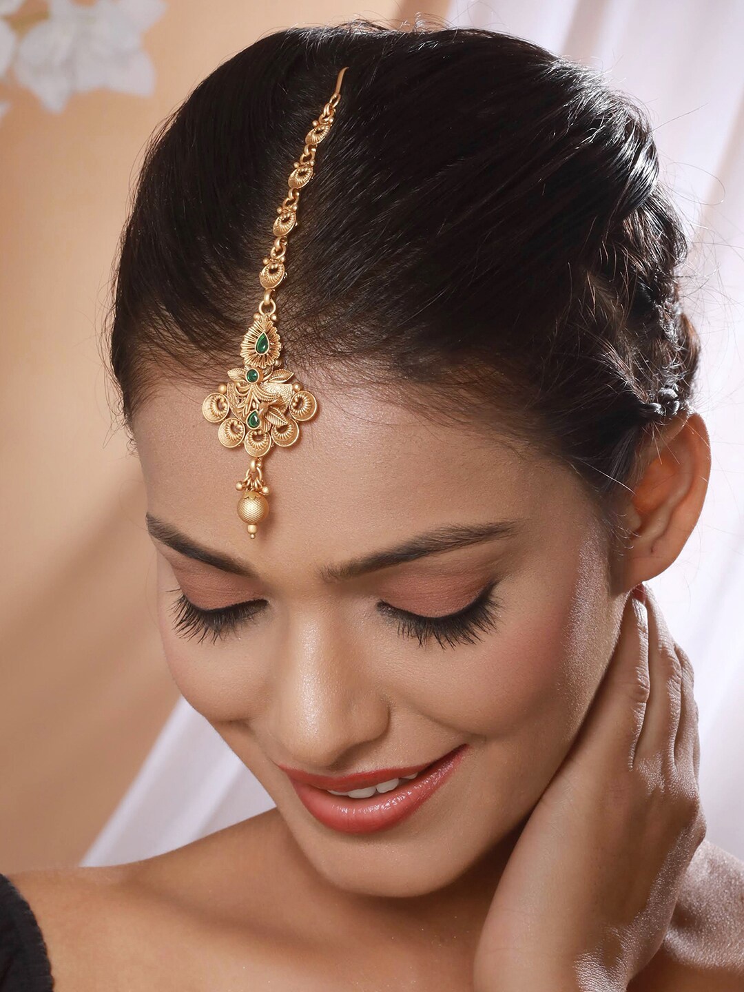 

Anouk Gold-Plated Stone-Studded & Beaded Maang Tikka