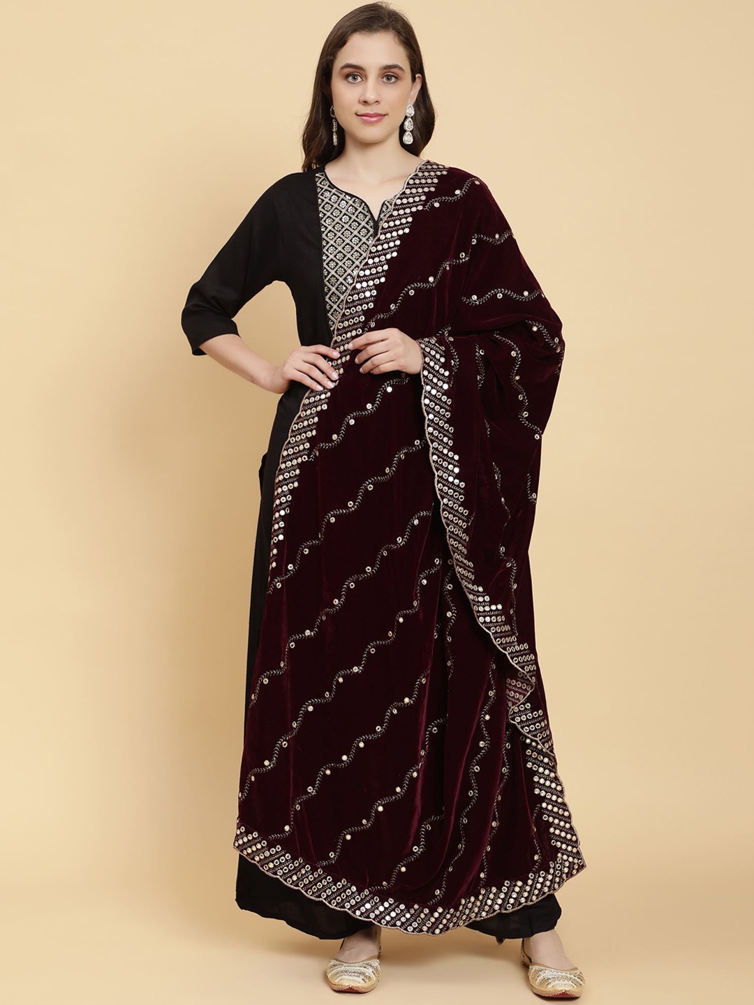 

Moda Chales Floral Embroidered Velvet Sequinned Shawl, Brown