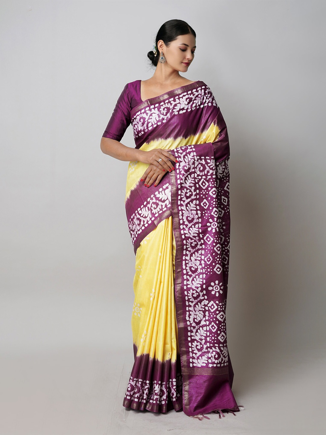 

Unnati Silks Batik Printed Silk Cotton Handloom Chanderi Saree, Yellow