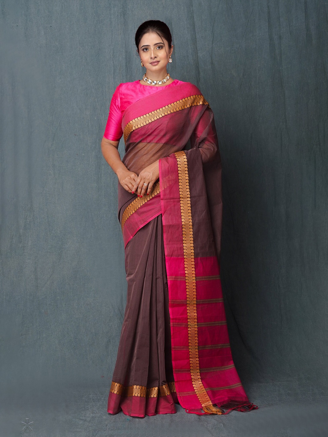 

Unnati Silks Woven Design Pure Cotton Handloom Narayan Peth Saree, Brown