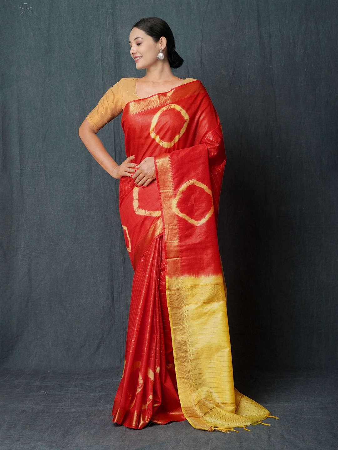 

Unnati Silks Tie and Dyed Silk Cotton Chanderi Saree, Red