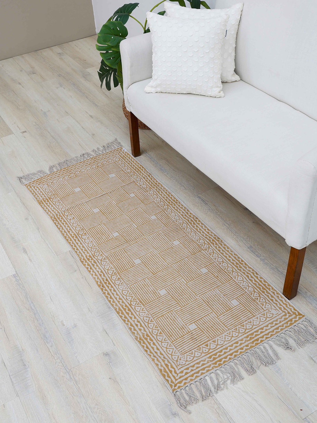 

Ariana Beige & White Block Printed Cotton Floor Dhurrie