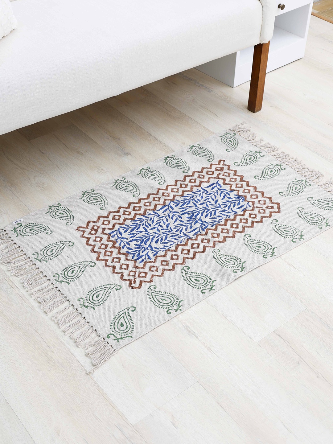 

Ariana Blue & White Ethnic Block Printed Cotton Dhurrie