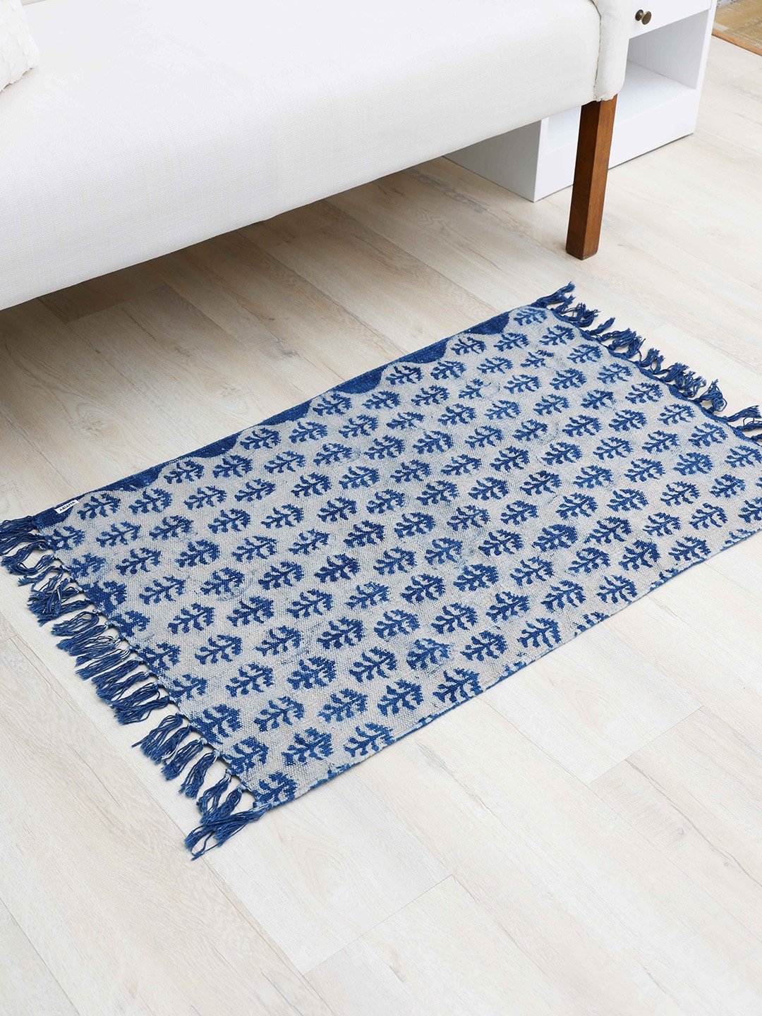 

Ariana Navy Blue & White Printed Cotton Dhurries