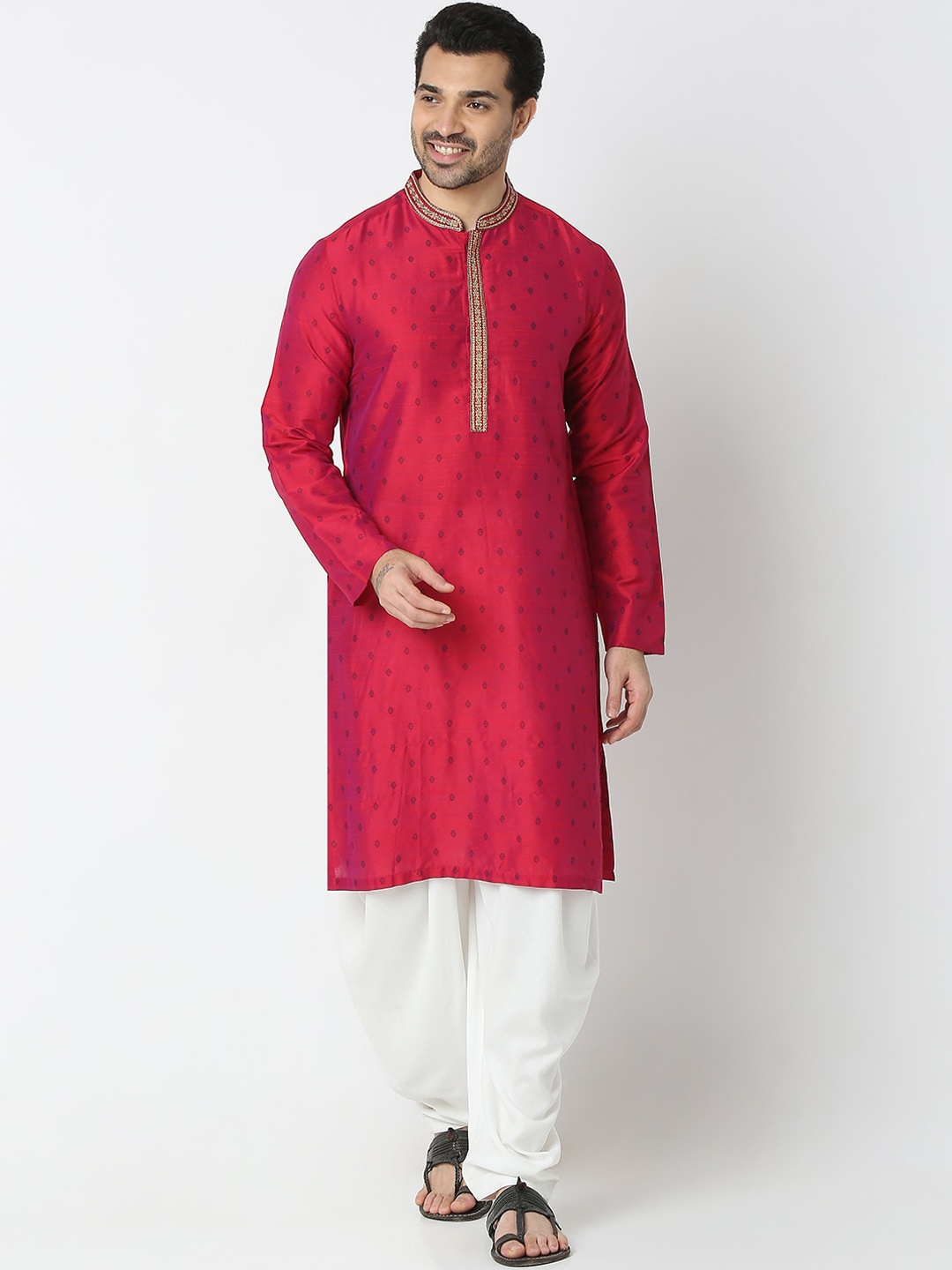 

Ethnicity Ethnic Motifs Printed Straight Kurta, Magenta