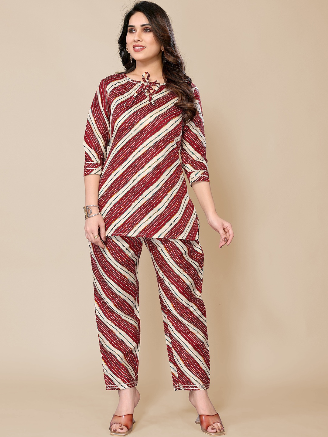 

PYARI - A style for every story Tie-Up Neck Printed Top With Trouser, Maroon