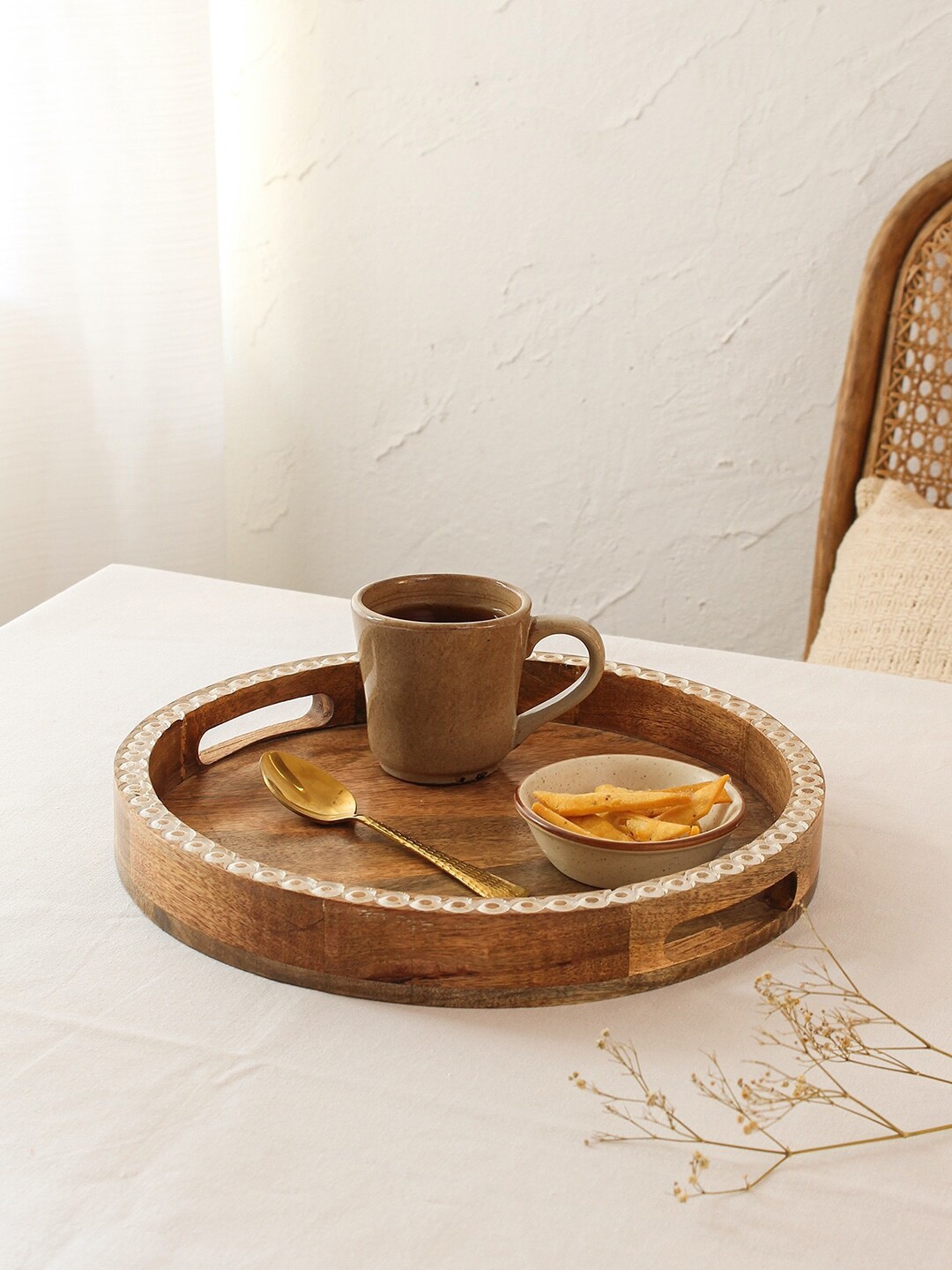 

House This Kadmat Brown Wooden Circular Tray