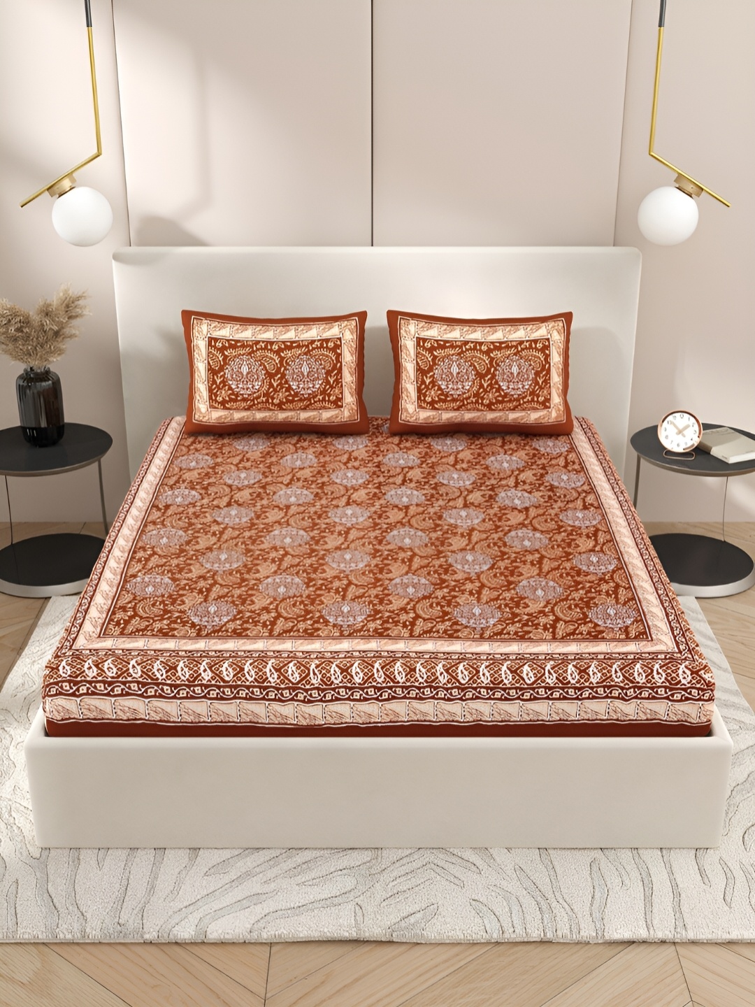 

Wayne Martin Cream & Brown Floral 210 TC Cotton Queen Bedsheet With 2 Pillow Covers