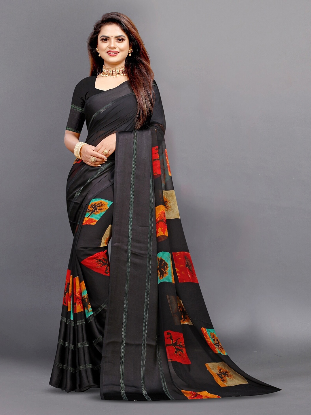 

APNISHA Floral Printed Pure Georgette Saree, Black