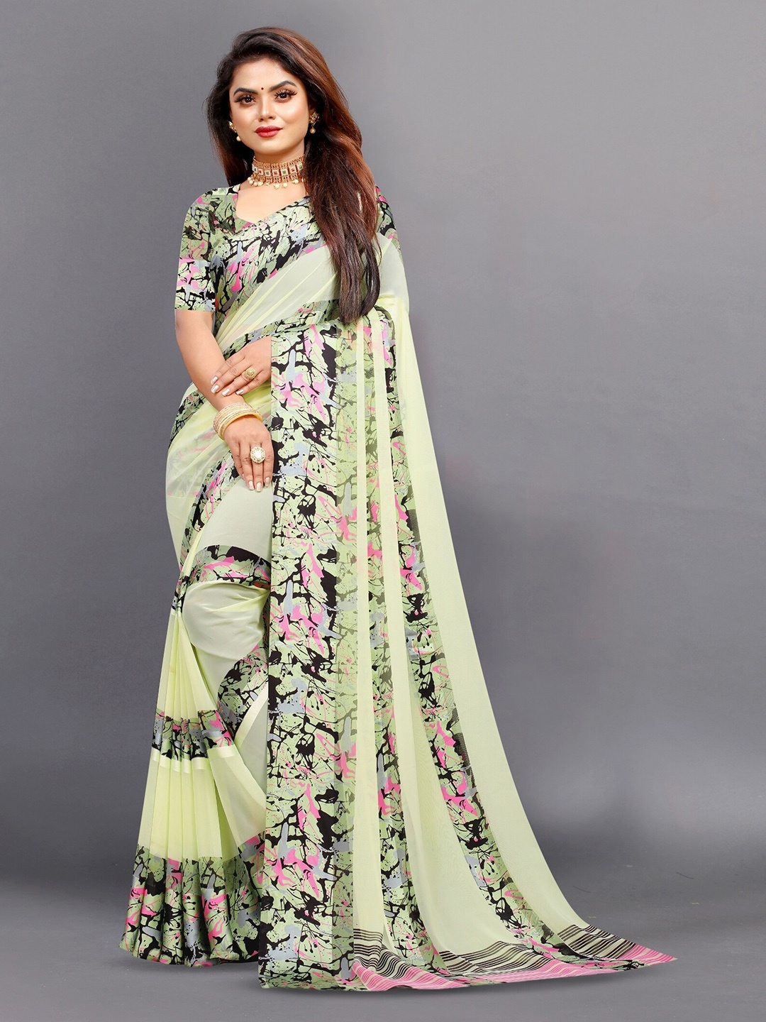 

APNISHA Abstract Printed Pure Georgette Saree, Lime green