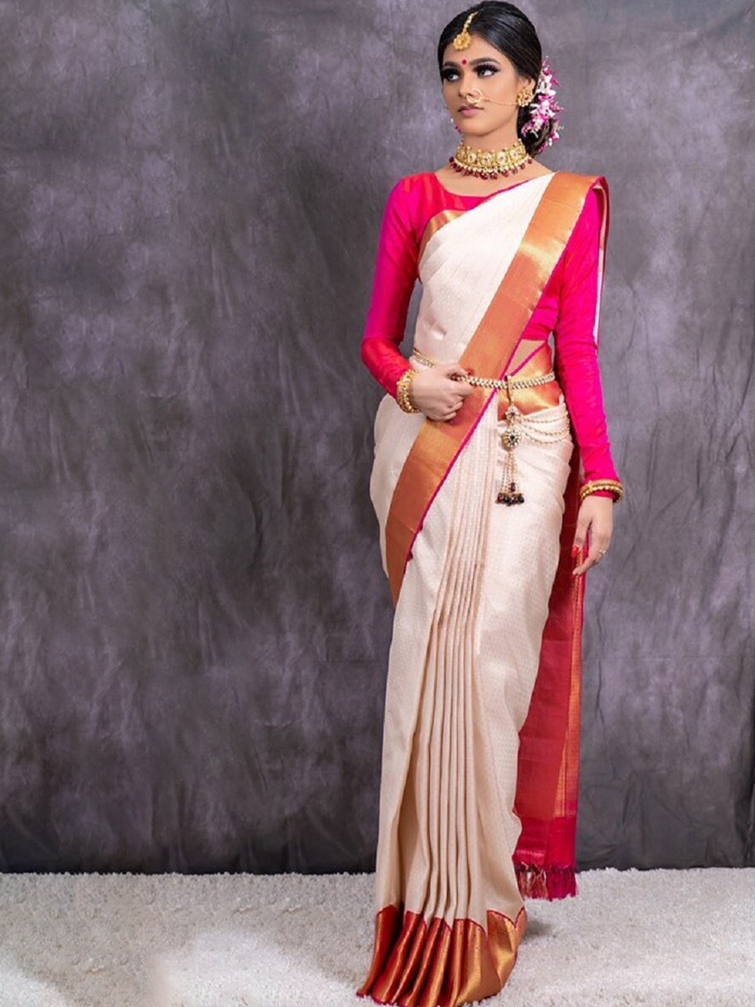 

APNISHA Ethnic Motifs Woven Design Zari Banarasi Saree, White