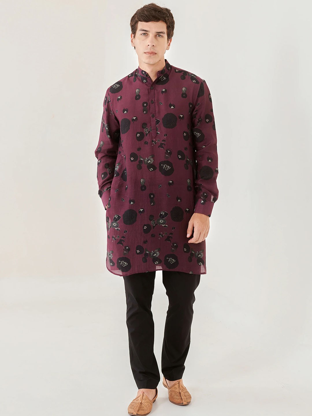 

QB MEN Abstract Printed Straight Cotton Kurta, Maroon