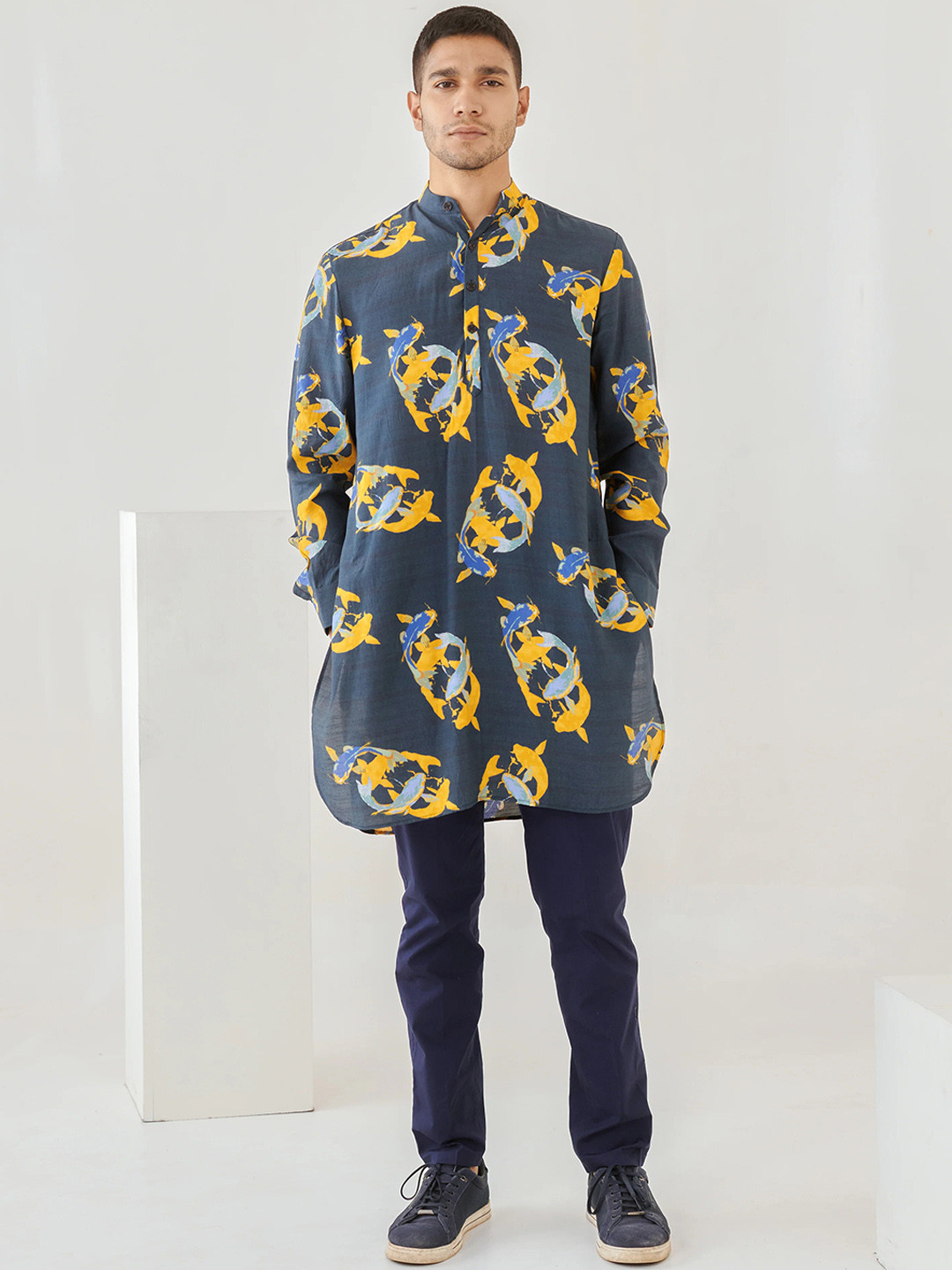 

QB MEN Quirky Printed Band Collar Cotton Regular Kurta, Blue