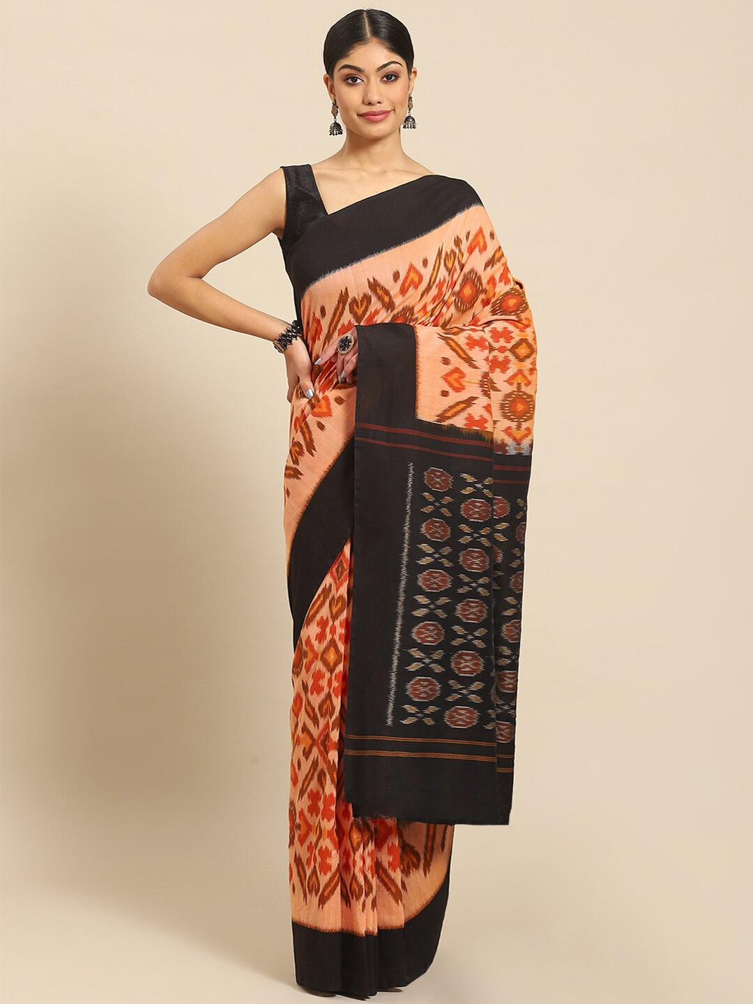 

ADITRI Handloom Geometric Printed Pure Cotton Ikat Saree, Black