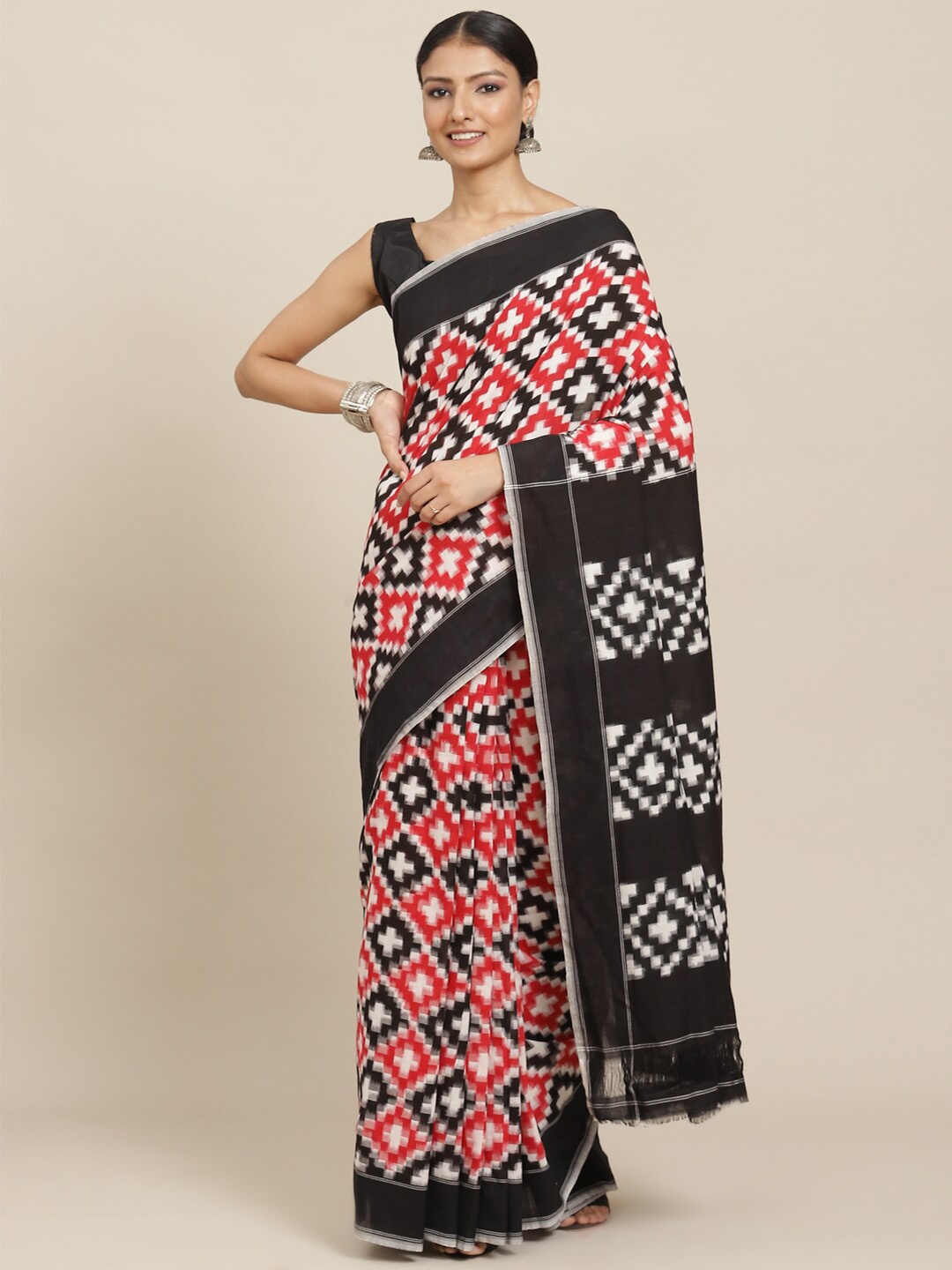

ADITRI Handloom Geometric Printed Pure Cotton Ikat Saree, Black