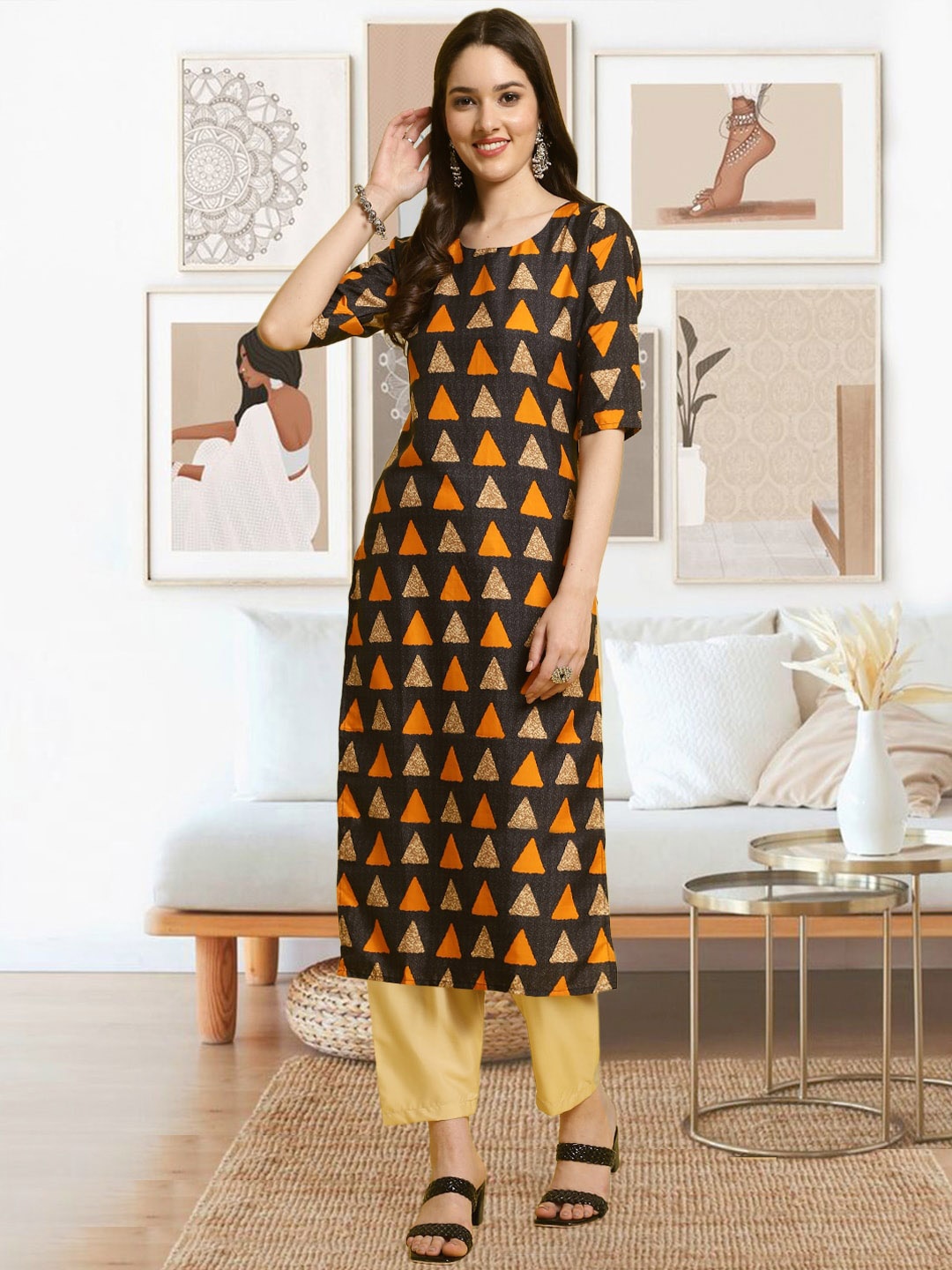 

arangya Geometric Printed Regular Kurta With Trousers, Gold