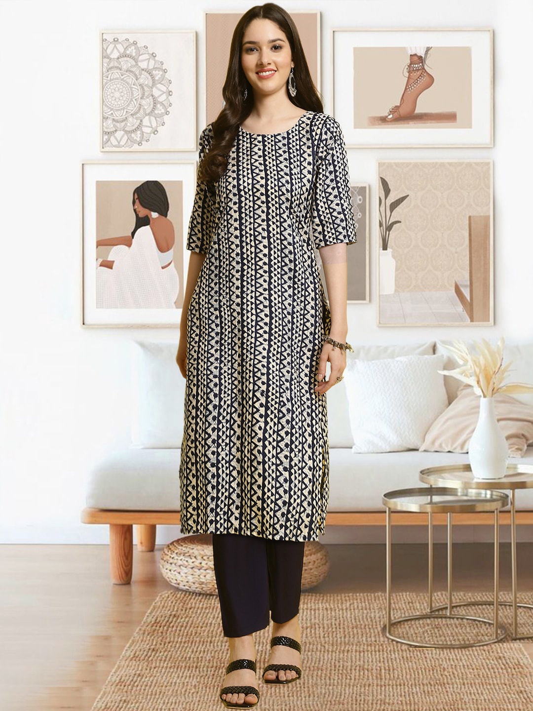 

arangya Ethnic Motifs Printed Round Neck Kurta with Trousers, Blue