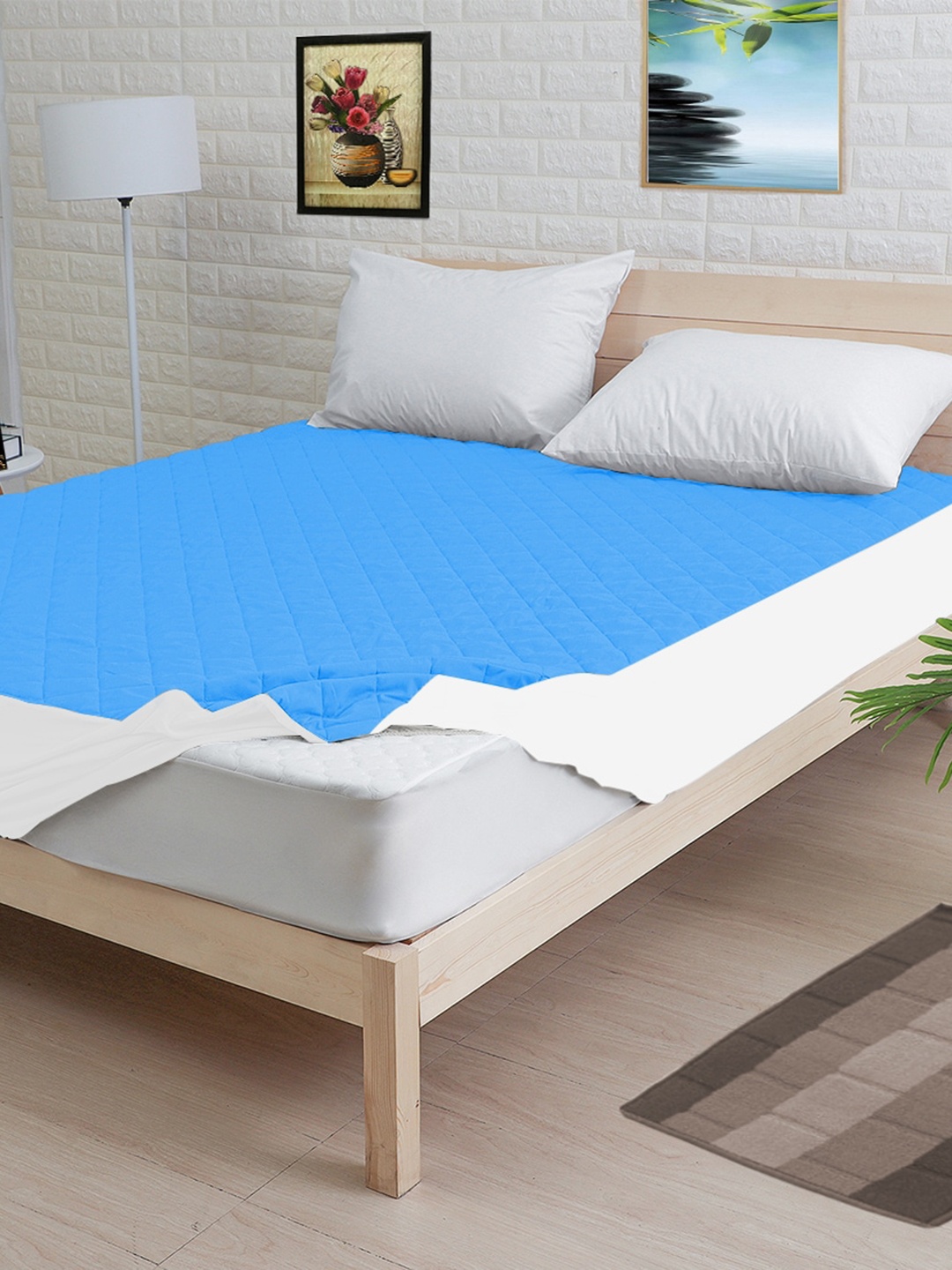 

Adbeni Blue & White Quilted Waterproof Single Mattress Protector