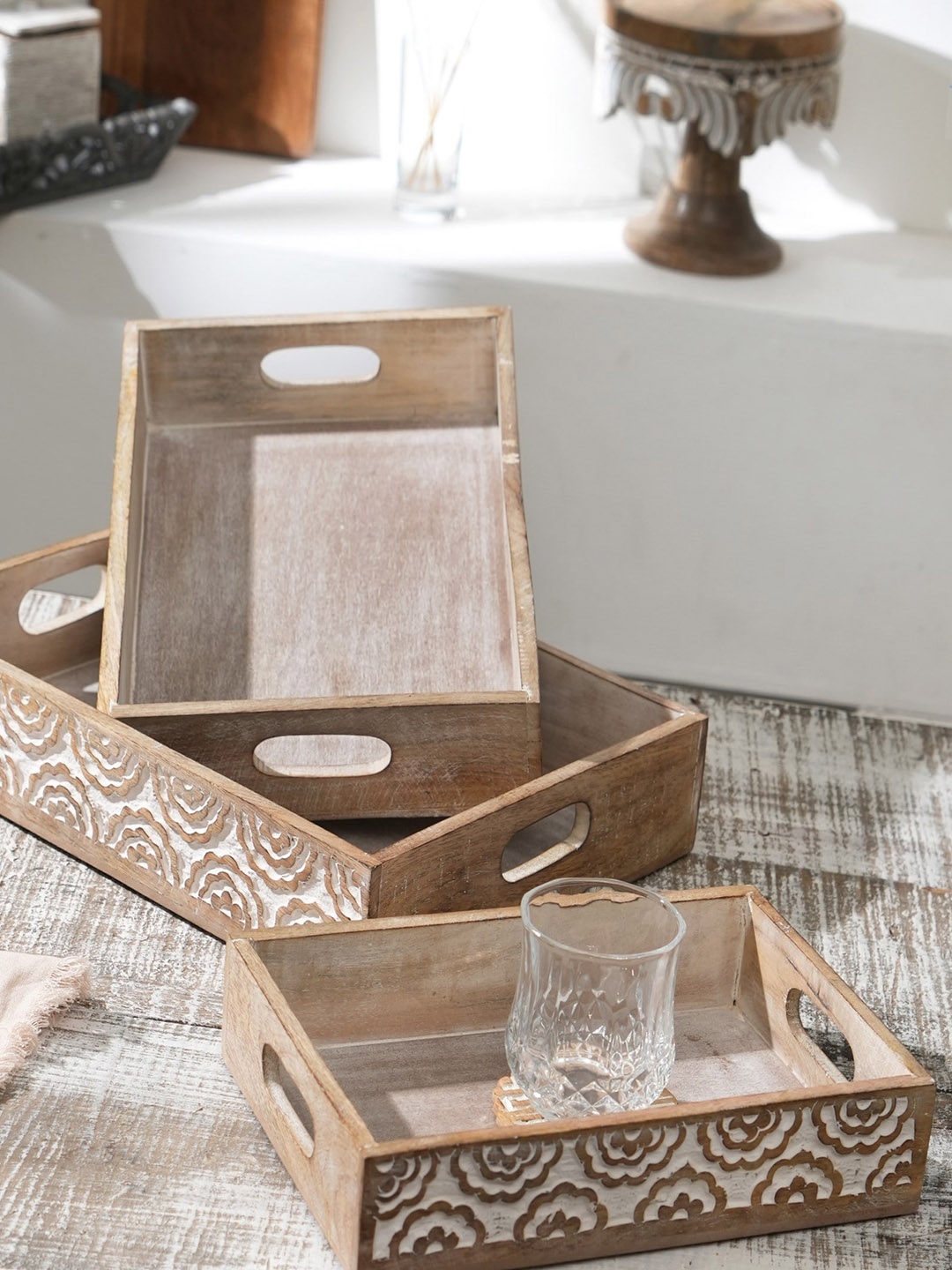 

Designer Library Beige & White Abstract Printed Rectangle Wooden Tray