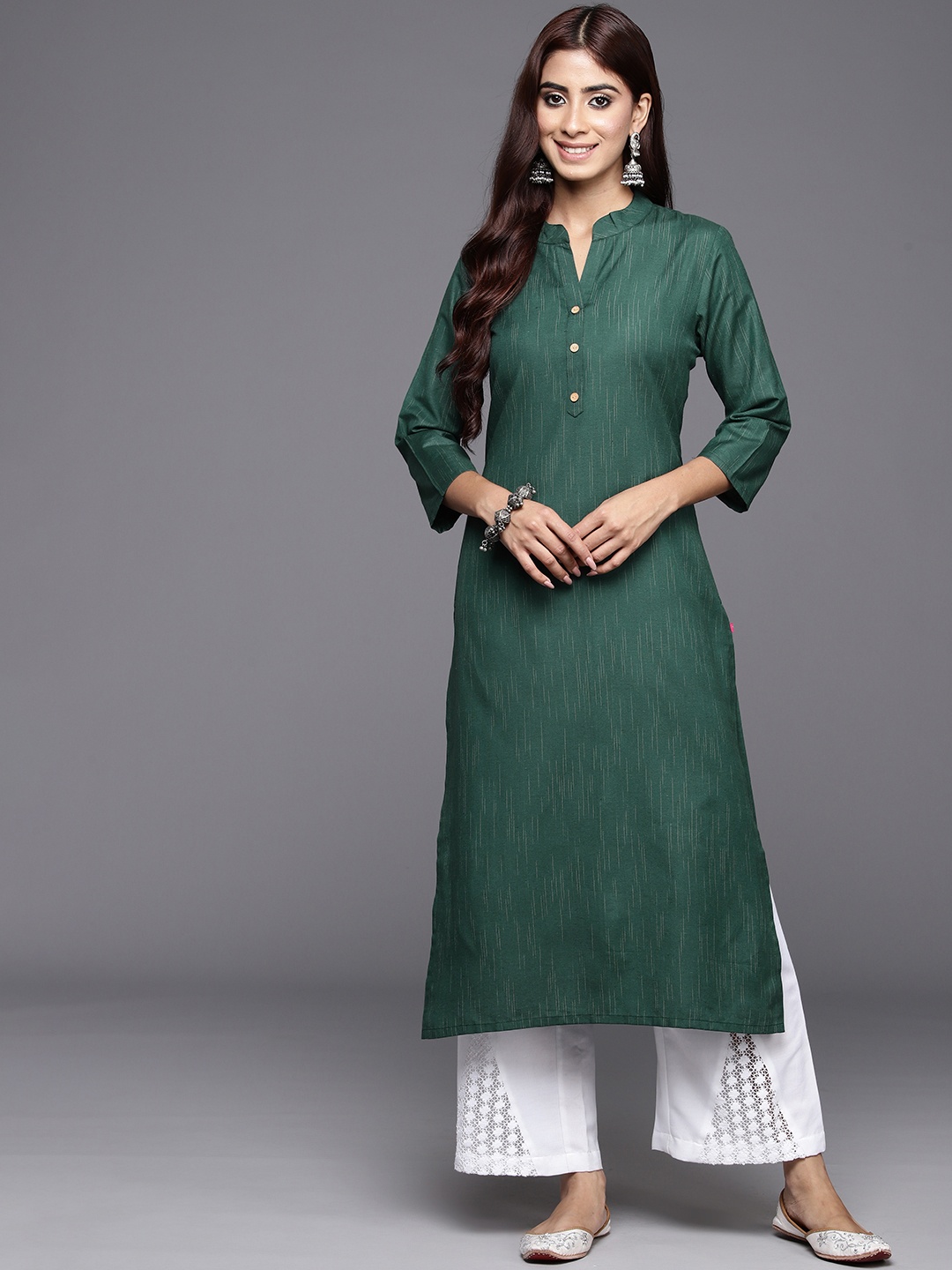 

Varanga Women Striped Cotton Kurta, Green