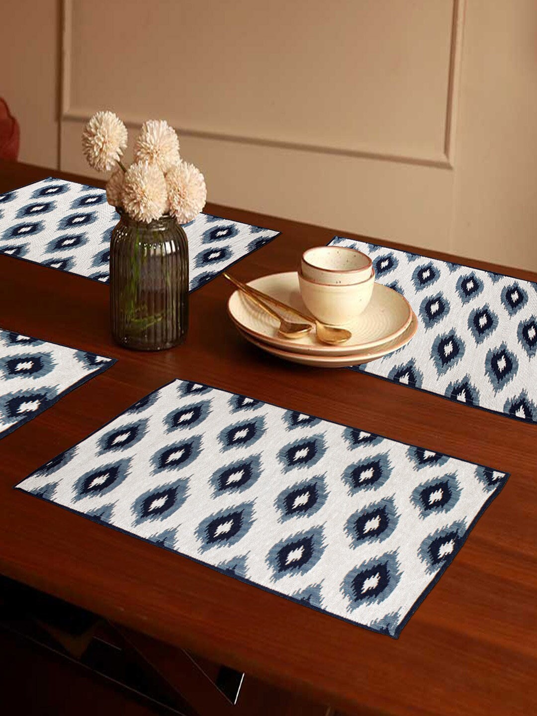 

AVI Living White & Grey 4 Pieces Jacquard Woven 600 GSM Table Placemats