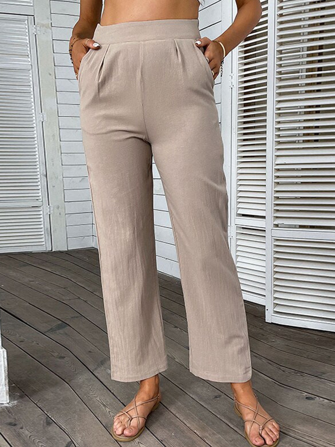 

StyleCast Women Khaki Pleated High-Rise Trousers