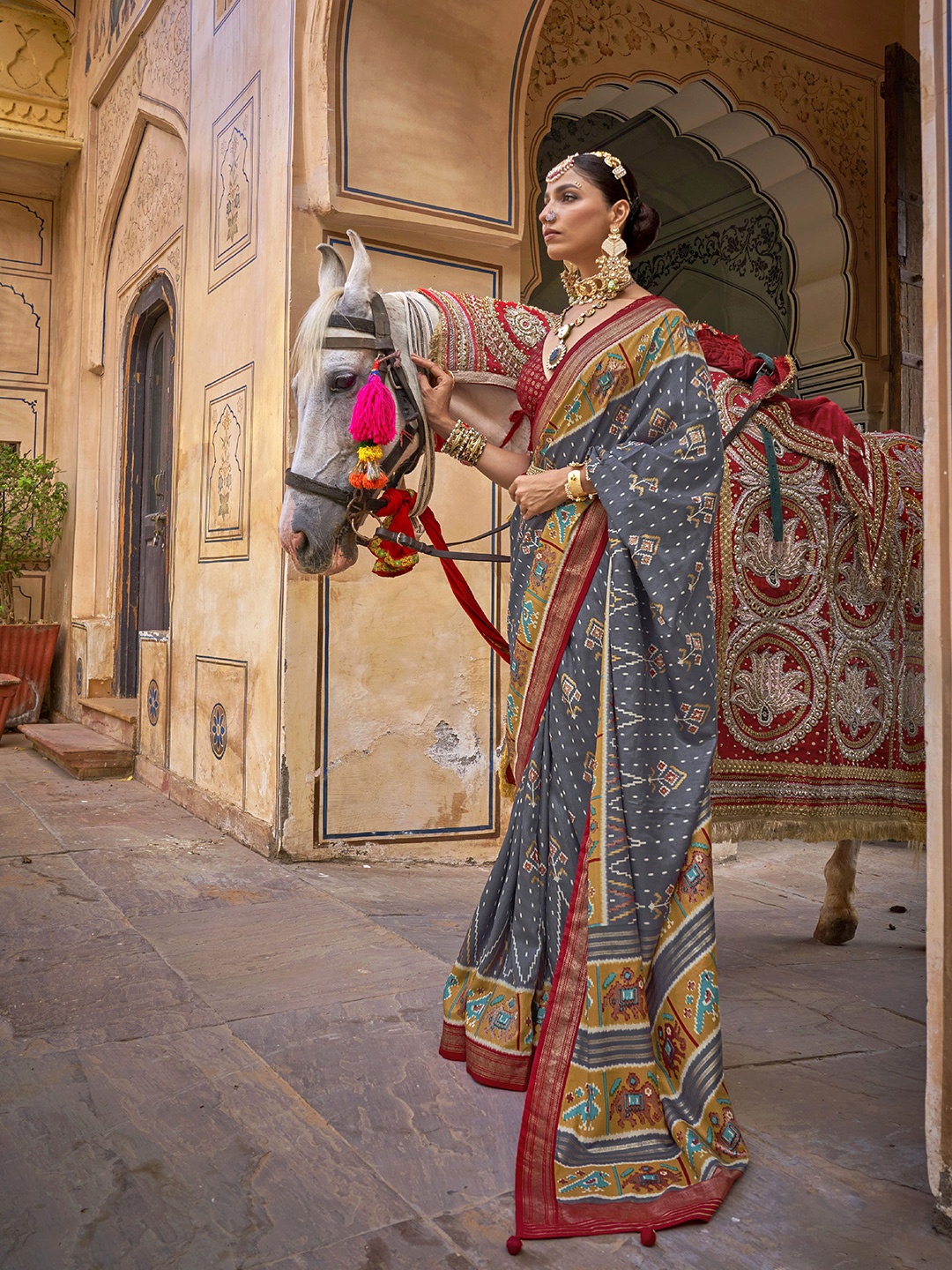 

elora Floral Printed Patola Saree, Grey
