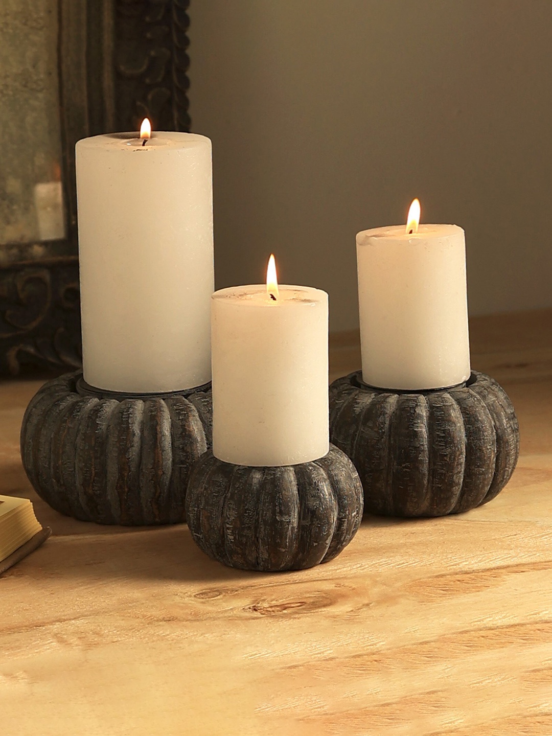 

Designer Library Grey Textured Pumpkin Candle Holder