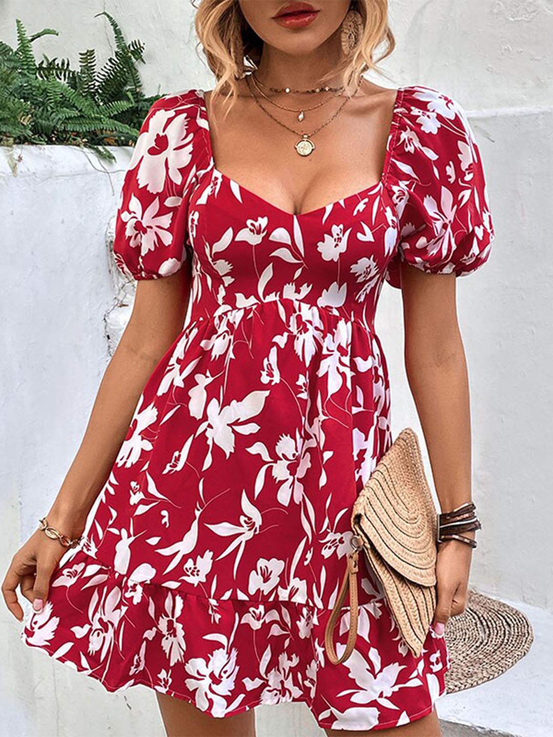 

StyleCast Red Floral Printed Sweetheart Neck Fit and Flare Dress
