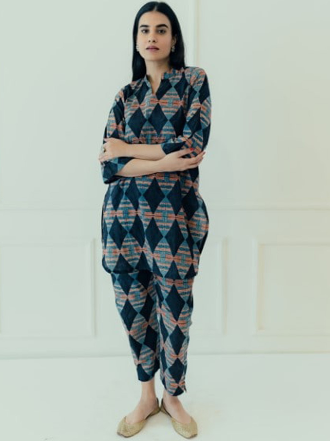 

DIMPLE DESIGN STUDIO Geometric Printed Pure Cotton Kurta With Trousers, Blue