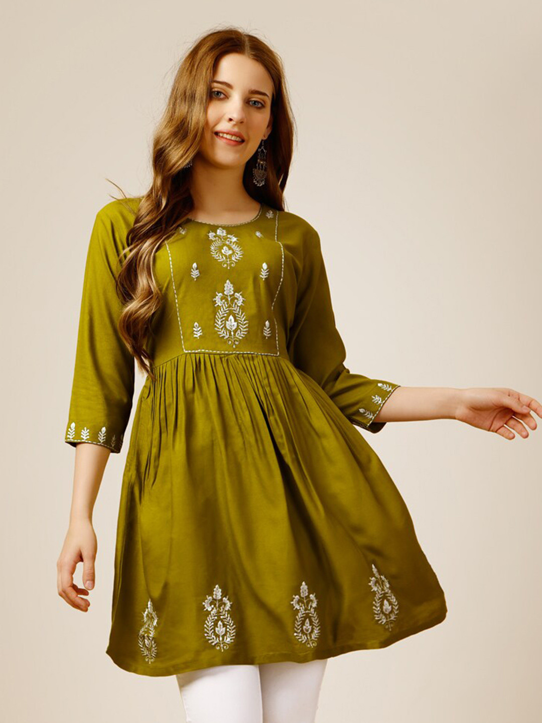 

ARADHNA Floral Embroidered Pleated Empire Longline Top, Green