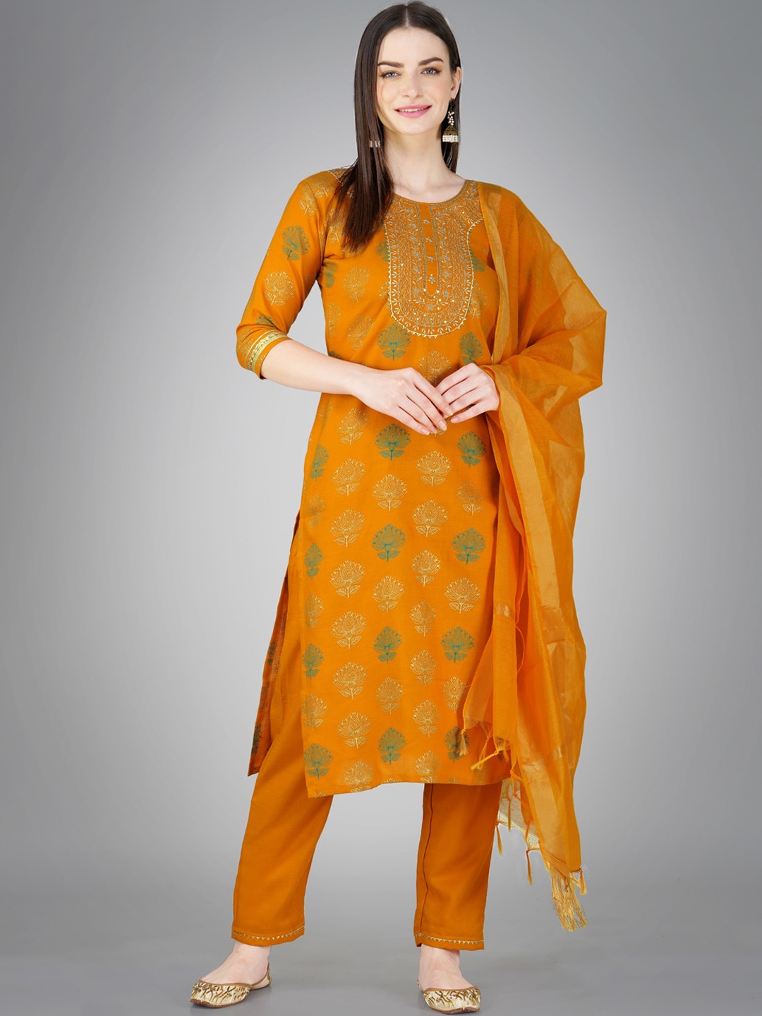 

ARADHNA Ethnic Motifs Printed Gotta Patti Kurta & Trouser With Dupatta, Yellow