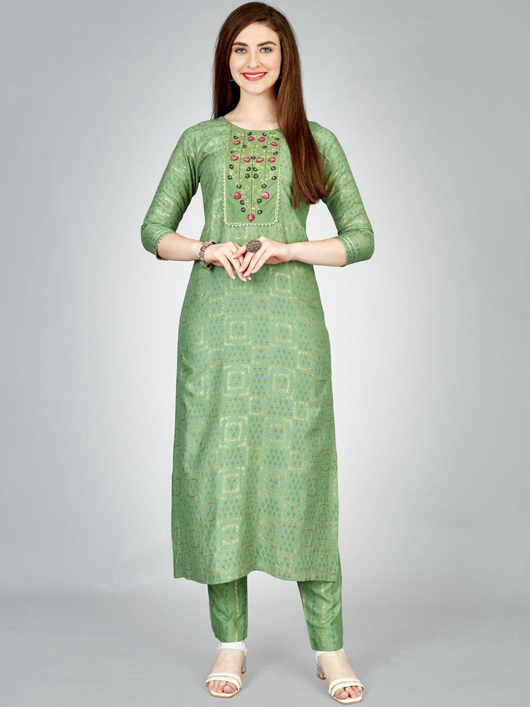 

ARADHNA Ethnic Motifs Printed Kurta With Trouser & Dupatta, Green