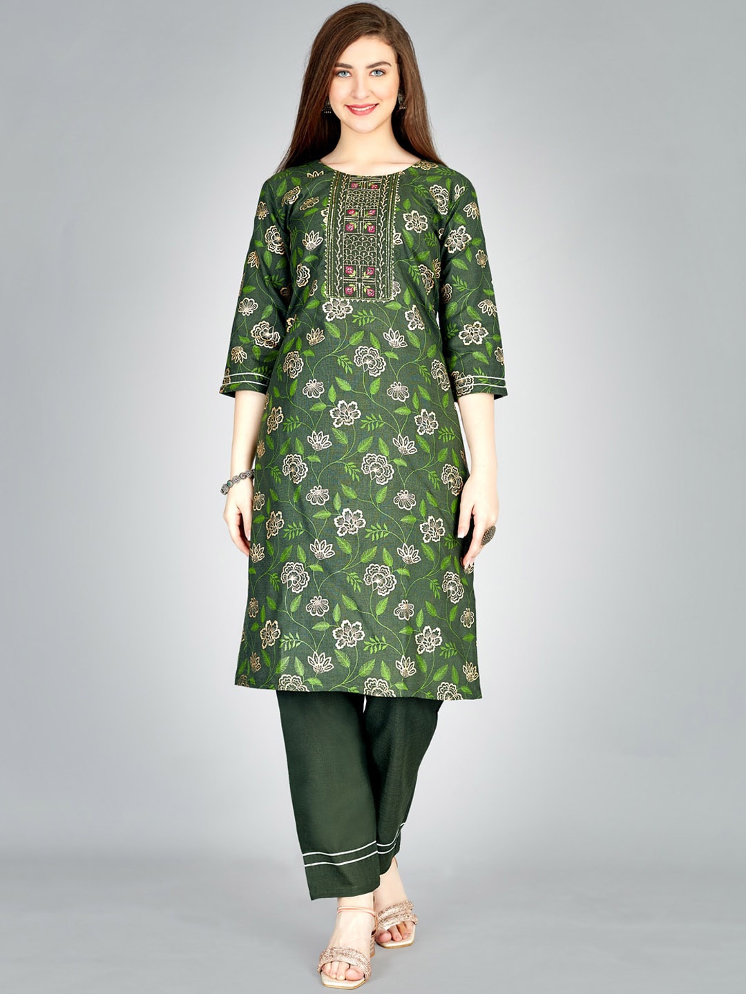 

ARADHNA Floral Printed Sequinned Kurta With Trouser, Green