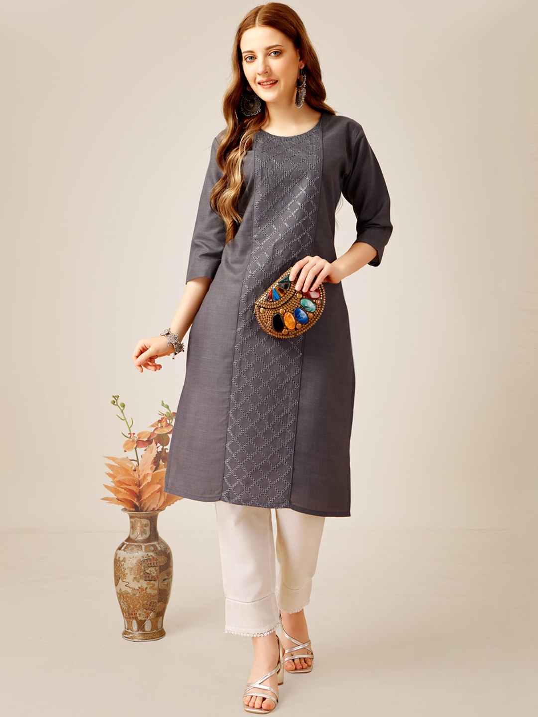 

ARADHNA Geometric Embroidered Sequinned Kurta with Trousers, Grey