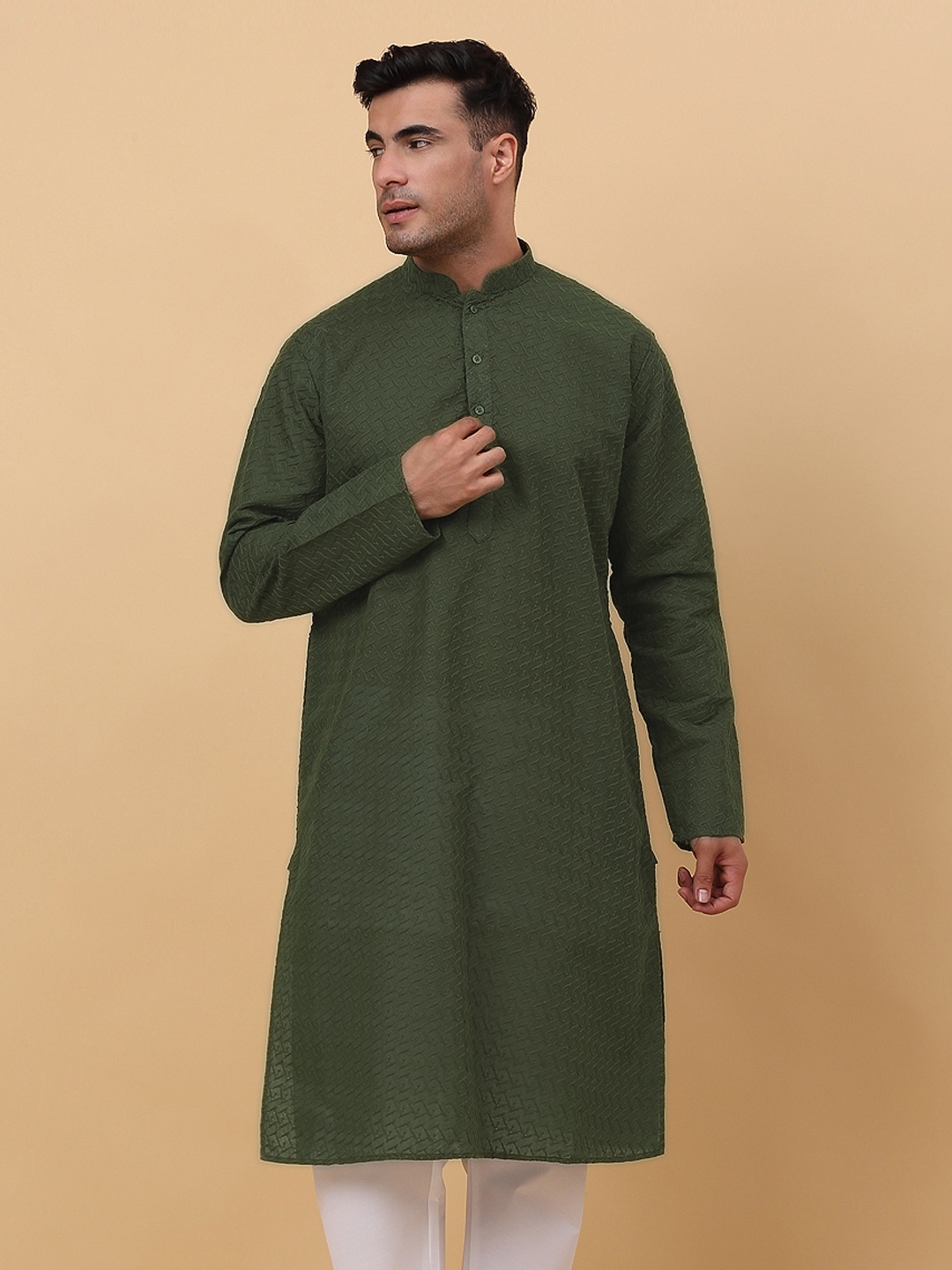 

KRAFT INDIA Ethnic Motifs Embroidered Mandarin Collar Chikankari Kurta, Green