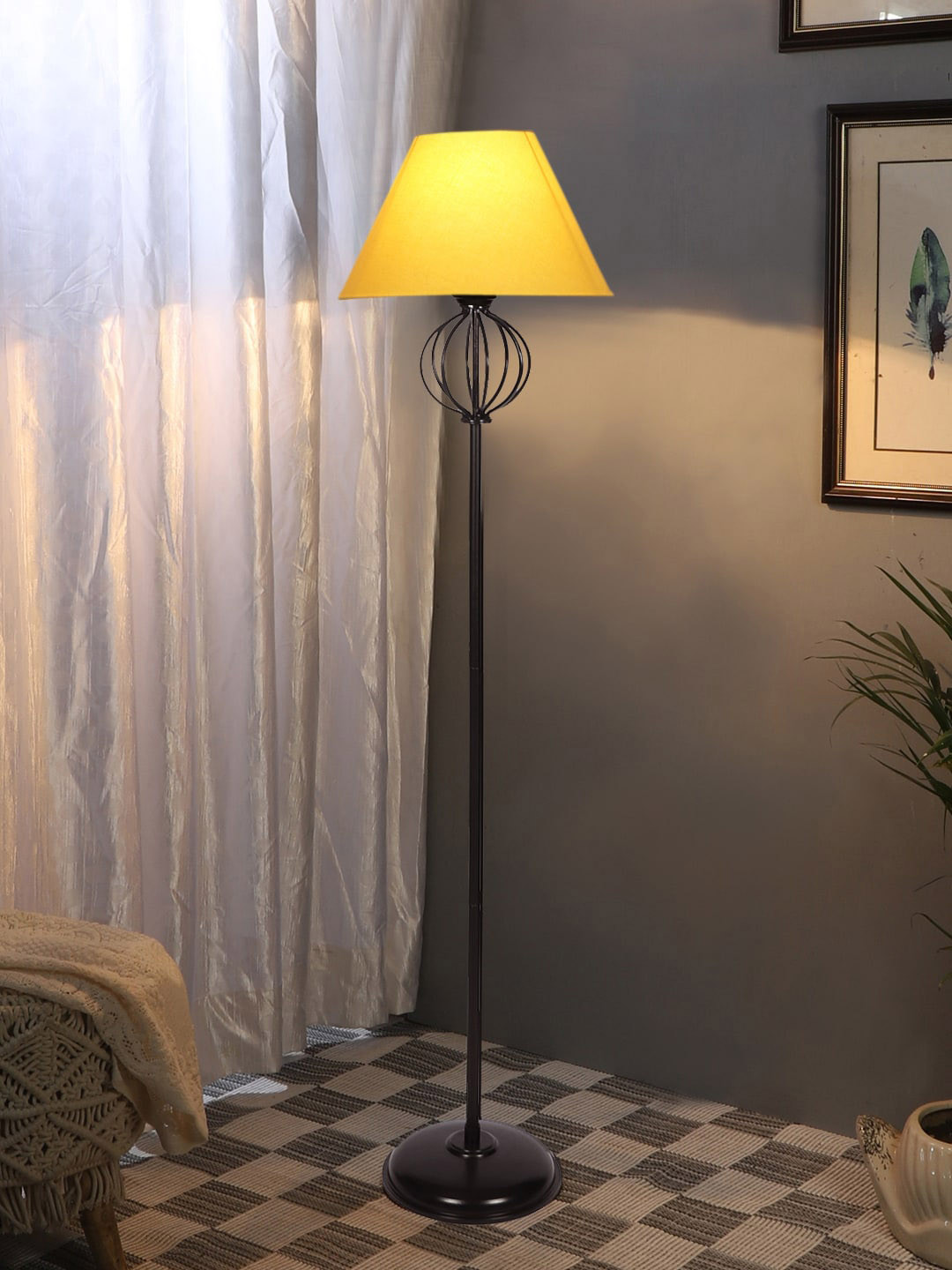 

Devansh Yellow & Black Abstract Shaped Cotton Conical Iron Floor Lamp