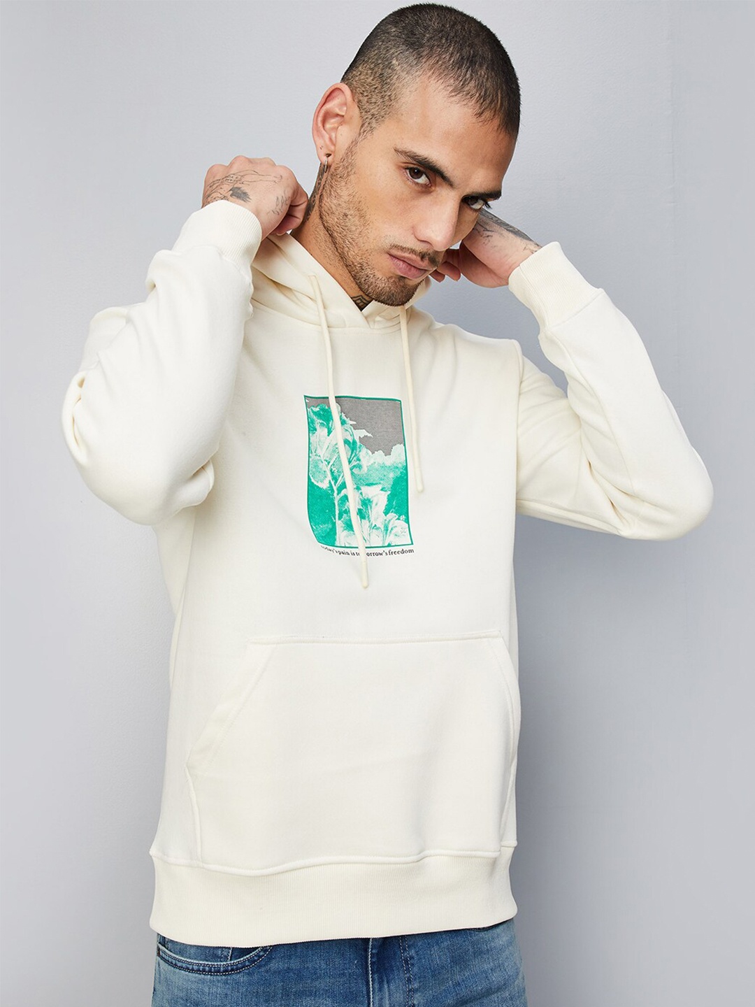 

max Graphic Printed Hooded Pullover Sweatshirt, Off white